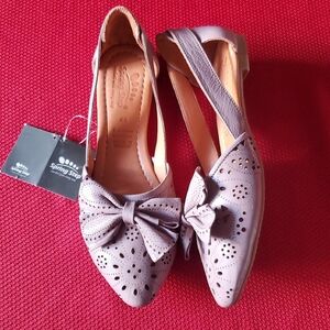 Spring Step Women's Lavender Cut-Out Flats